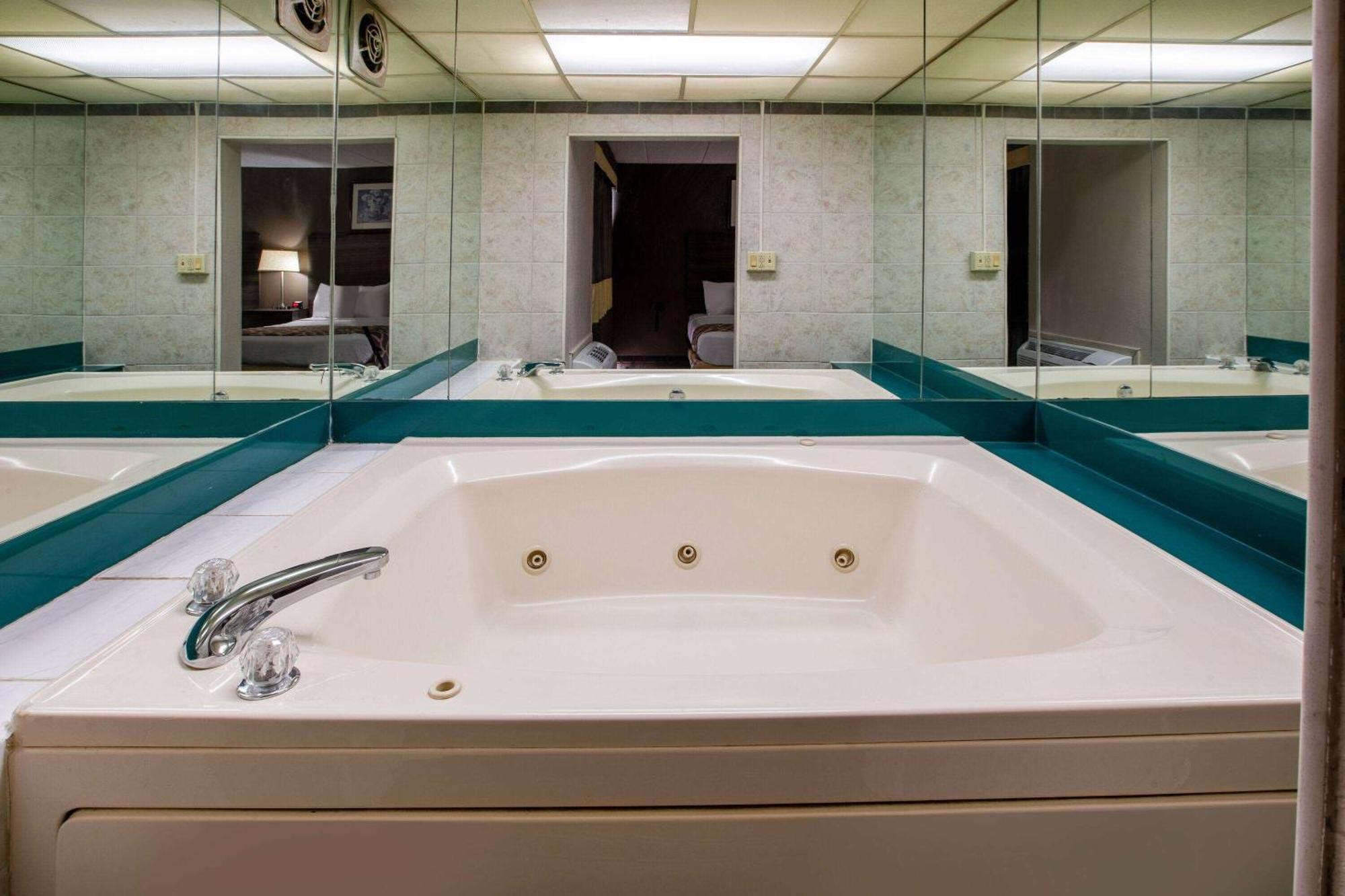 Baymont By Wyndham Northwood Motel Luaran gambar