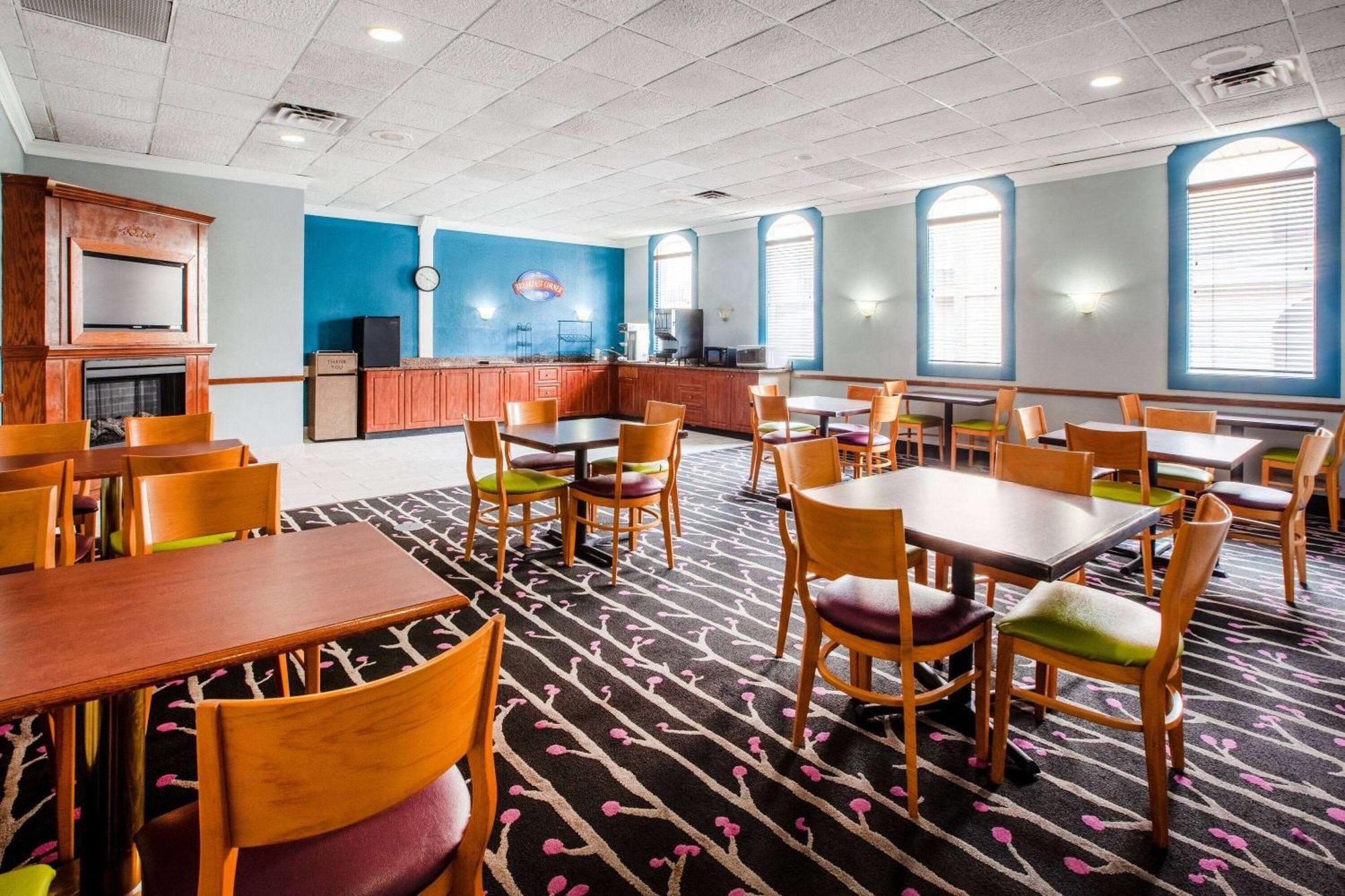 Baymont By Wyndham Northwood Motel Luaran gambar