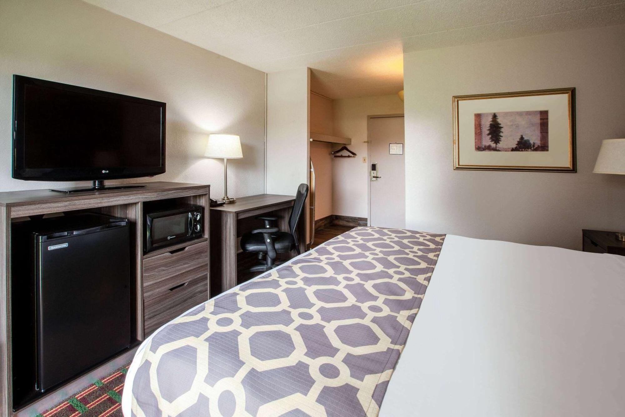Baymont By Wyndham Northwood Motel Luaran gambar