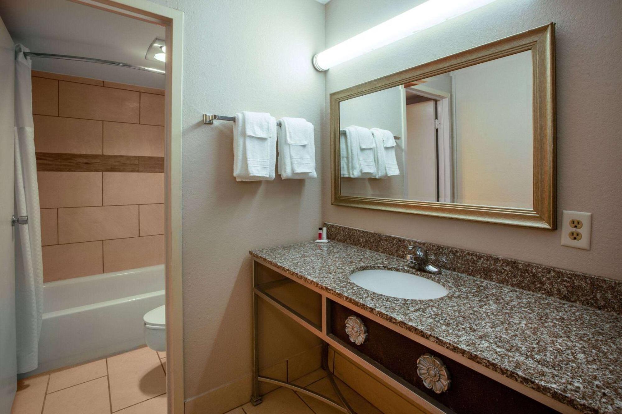 Baymont By Wyndham Northwood Motel Luaran gambar