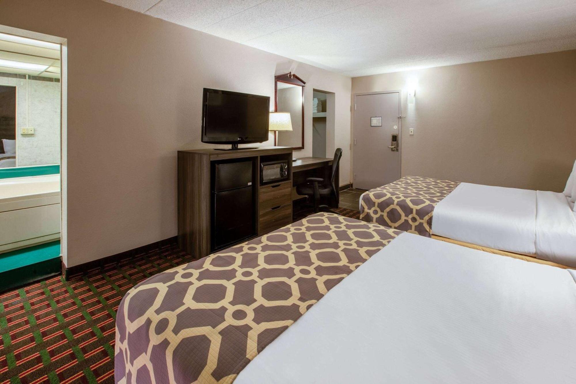 Baymont By Wyndham Northwood Motel Luaran gambar